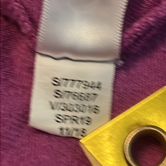 Athleta Pranayama Wrap Victorian Berry Size L - Picture 13 of 13